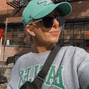 Meet your Posher, Chloe